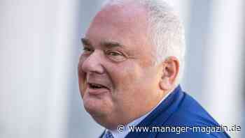 Matthias Warnig legt Mandat im Schalker Aufsichtsrat nieder