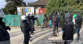 Lützerath: Aktivisten bewerfen Polizei mit Steinen - Aachener Zeitung