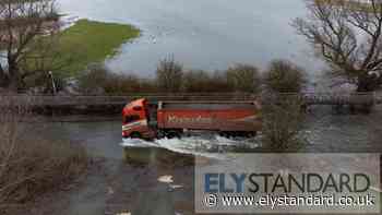 Sutton Gault Causeway closed as floods hit Cambridgeshire - Ely Standard