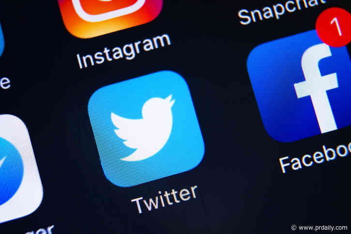 Facebook denies it mishandled climate misinformation, American investors rely on values and Twitter handles political content from Ukraine