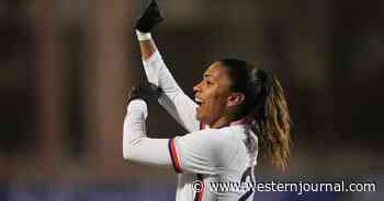 US Women's Soccer Players Use Wristbands for On-Field Political Protest Against Texas