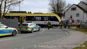 Ulm/Langenau: Zugstrecke nach Bahn-Unglück in Langenau gesperrt: Zwei Menschen sterben | Neu-Ulmer Zeitung - Augsburger Allgemeine