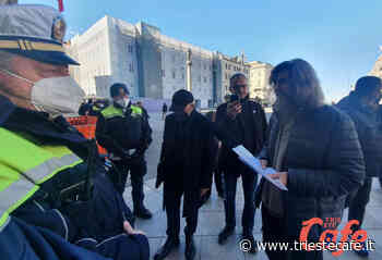 Capigruppo, Consigliere comunale Marco Bertali cerca di entrare senza Green Pass (VIDEO) - triestecafe.it