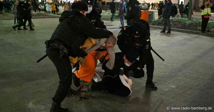 Russland: 1700 Festnahmen bei Anti-Kriegs-Demos