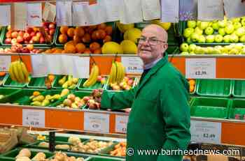 Neilston man Harry Heron retires from his fruit and veg shop - Barrhead News