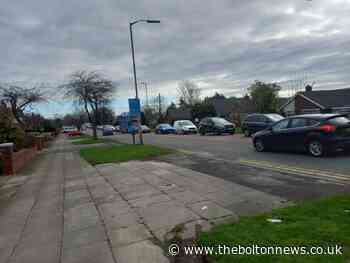 Temporary traffic lights causing severe congestion on A58 Bolton and Bury Road - The Bolton News