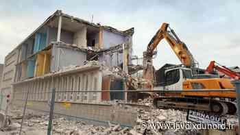 Arras : l'ancienne caserne des pompiers en cours de destruction - La Voix du Nord