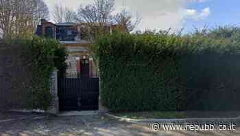 Viaggi da fermo: a casa del mostro [di Michele Gravino] - La Repubblica