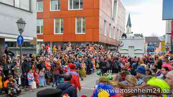 Nach Corona-“Spaziergang“ im Kostüm: Droht Bad Aibling am Faschingssonntag ein neuer Umzug?