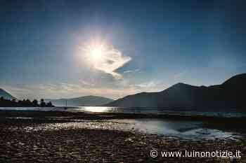 Il nostro lago verso sera, ammirato da Germignaga: la foto è di Isella Bellotti - Luino Notizie