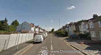 Park Lane Carshalton: Motorcyclist taken to hospital after crash