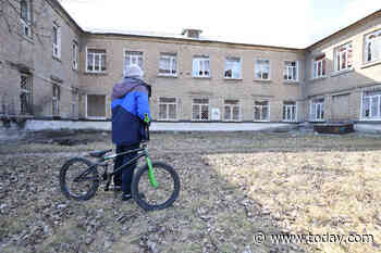 Ukrainian parents take heartbreaking measures to protect their children