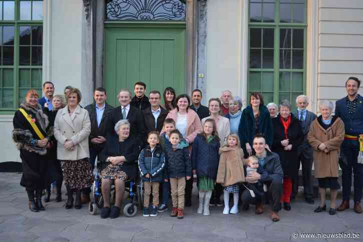 Kamiel (81) leerde Diane (84) kennen op café