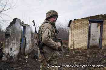 Ukrainian leader: Russian forces trying to seize Chernobyl - Comox Valley Record