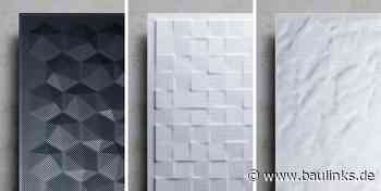 Drei Design-Metalldeckensegel von Lindner mit unterschiedlichen Strukturen und 3D-Prägungen