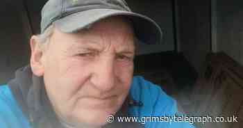 Meet the ex Grimsby trawlerman who has been cleaning North Sea Wall for 24 years - Grimsby Live