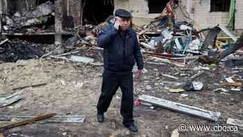Canadian telecoms waive fees for long-distance calls, texts to Ukraine amid Russian invasion