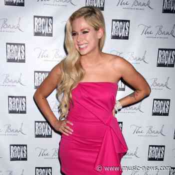 Avril Lavigne has a Hello Kitty bedroom in her pad