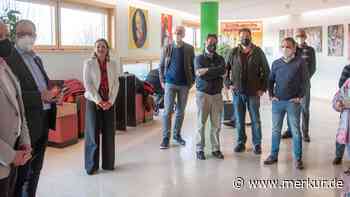 Holzkirchen: Zweite Auflage für „Kunst im Schaufenster“ - Merkur.de