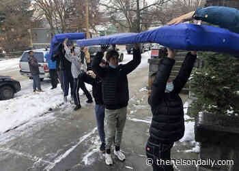 Trafalgar students assist with people needing refuge from extreme cold - The Nelson Daily