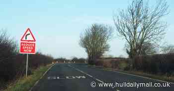 Man dies after crashing into tree on notorious A1077 road - Hull Live