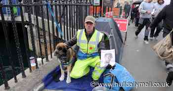 Hull Big Issue seller addresses fears for beloved dog Ronnie after concerning absence from his side - Hull Live