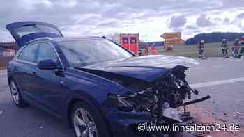 Schwerer Unfall bei Halsbach - Rettungshubschrauber im Einsatz