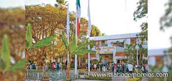 Rinde Ayuntamiento de Cuernavaca honores al Lábaro Patrio - Diario de Morelos