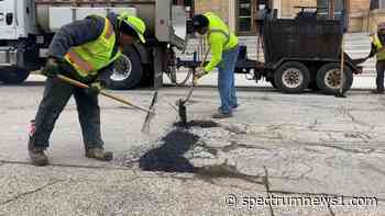 Cincinnati, Southwest Ohio battle pothole plague - Spectrum News 1
