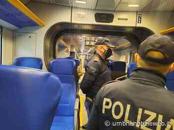 Stazione di Foligno: rintracciato e denunciato per oltraggio e minaccia dalla Polizia di Stato, dopo aver insultato due capitreno. - Umbria Notizie Web