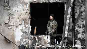 Ukraine: Deutschland liefert Waffen – Demos in Russland