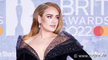 Adele: Das sind die 10 legendärsten Kleider der Sängerin - VOGUE Germany
