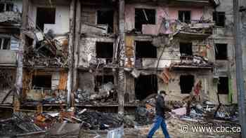 There's a flood of disinformation about Russia's invasion of Ukraine. Here's who's sorting it out