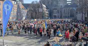 „Pulse of Europe“: Tausende Aachener solidarisieren sich mit der Ukraine