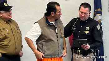 Kentucky sheriff honors prisoner who pulled people from rubble of collapsed candle factory