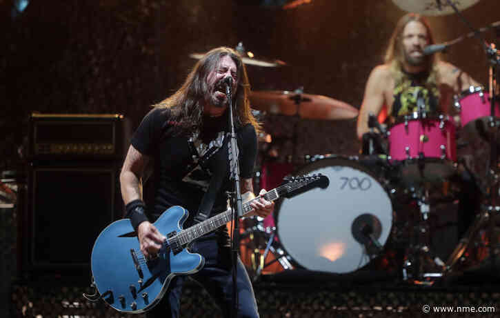Dave Grohl says he would never leave Foo Fighters to go solo