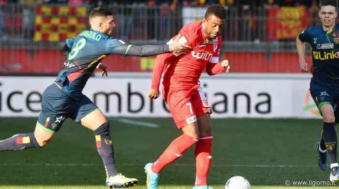 Monza, esame fallito: il Lecce vince, ma quanti dubbi sul rigore - IL GIORNO