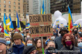 VIDEO: Thousands march in downtown Vancouver in support of Ukraine – Saanich News - Saanich News