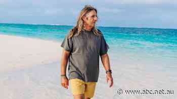 Tim Winton says Australia's climate change approach a 'dumpster fire of business as usual'