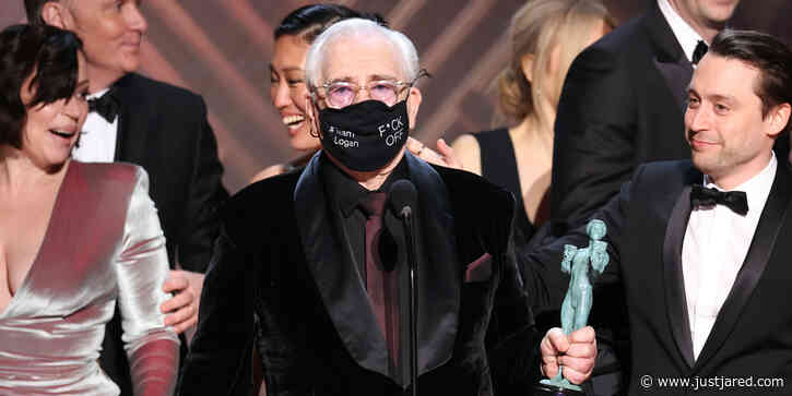 Brian Cox Wears 'F--k Off' Mask & Gives Impassioned Speech About Ukraine & Russia at SAG Awards 2022