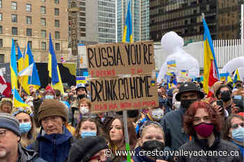 VIDEO: Thousands march in downtown Vancouver in support of Ukraine – Creston Valley Advance - Creston Valley Advance