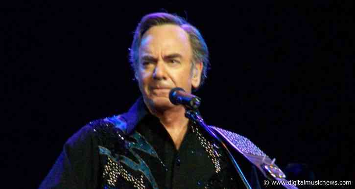Neil Diamond Sells ‘Complete Song Catalog,’ Including 110 Unreleased Songs, to Universal Music Group