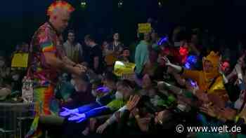 „Ost-, Ost-, Ostdeutschland“ – Dartsprofis verärgert über Fans in Riesa - WELT - WELT