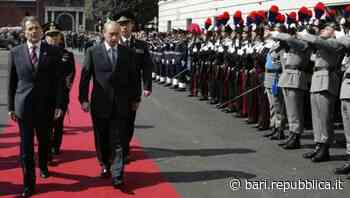 Quando Putin donò a Bari un messaggio di pace: "Amicizia e cooperazione costante aspirazione dei nostri popoli" - La Repubblica