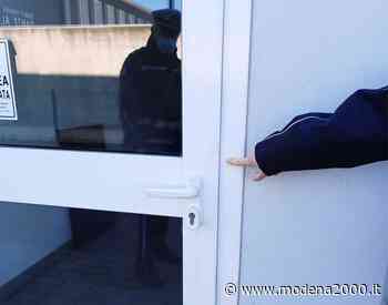 Mirandola: tentativo di effrazione presso il Municipio - Modena 2000