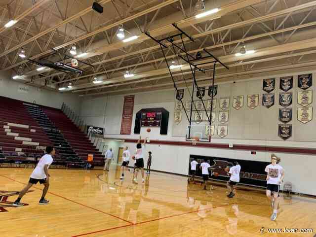 Weiss advances to 5A region semifinal with win over Anderson