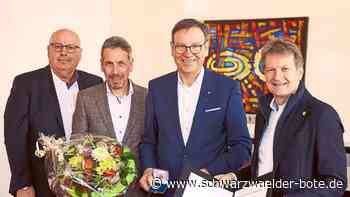 Sparkasse Zollernalb - Claus Kimmerle erhält zum Abschied Ehrung und Lob - Schwarzwälder Bote