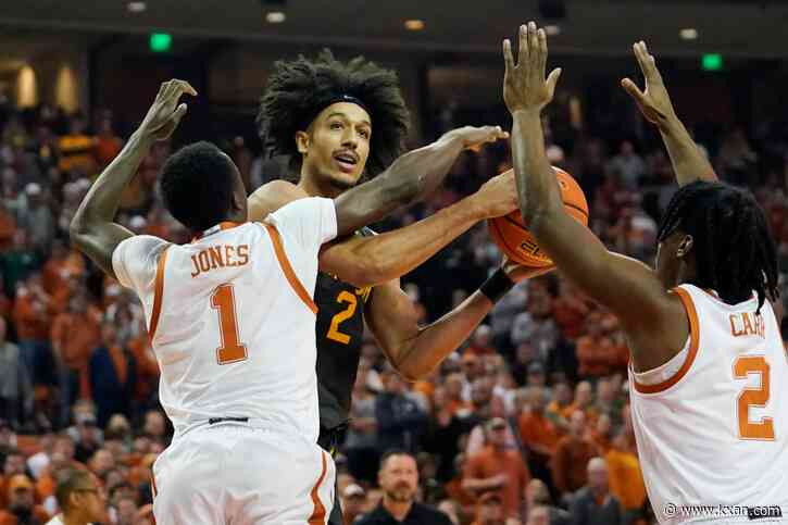Baylor wrecks Erwin Center finale for UT men's basketball with 68-61 win