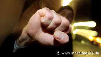 Teurer Faustschlag gegen den Hals – Beziehungsstreit in Neumarkt-St. Veit endet mit Gewalt