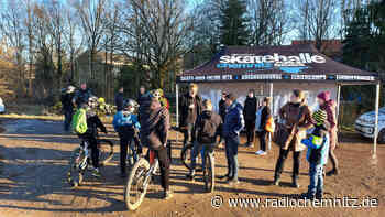 BMX-Szene hilft bei neuer Dirtbike-Strecke - Radio Chemnitz